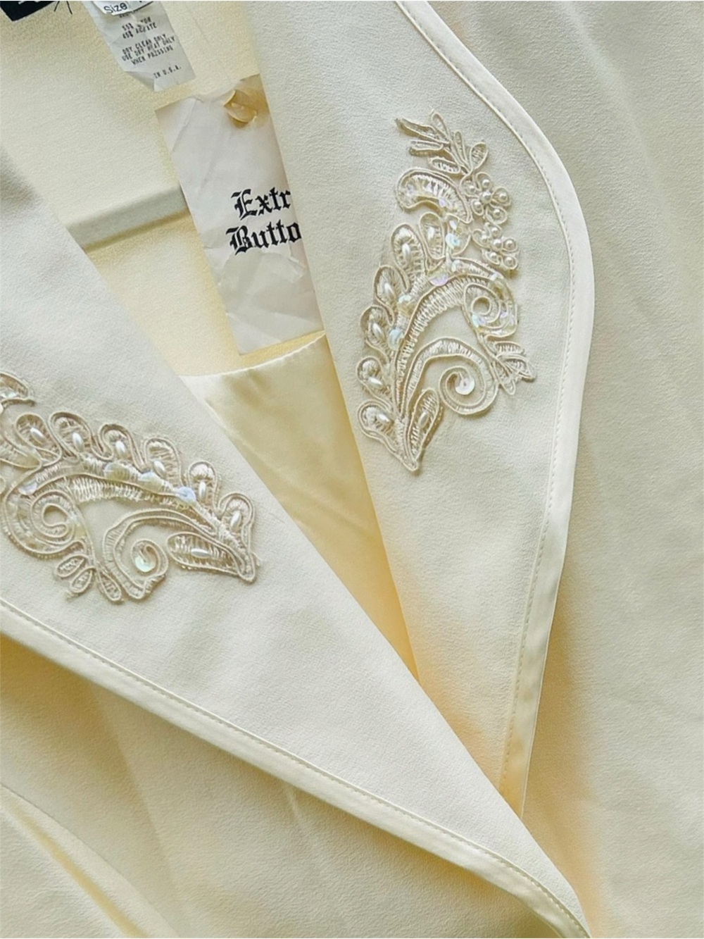 Vintage Cream Embroidered Women's Blazer Jacket. Bridal. - Picture 2 of 4